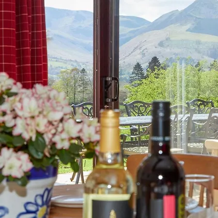 Дом отдыха 8 Bed In Sz373 *